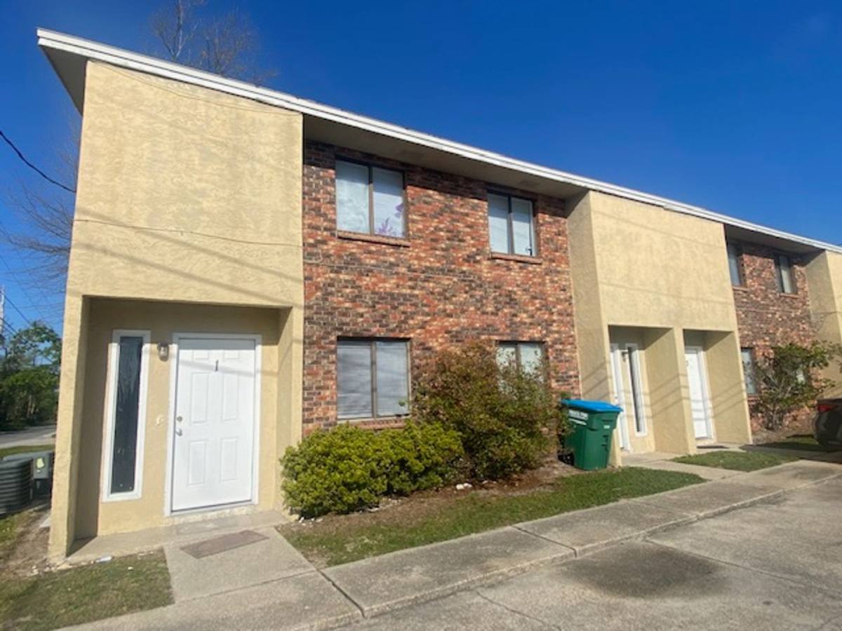 Apartment for rent at 6101 Harvey St, Panama City, FL 32404