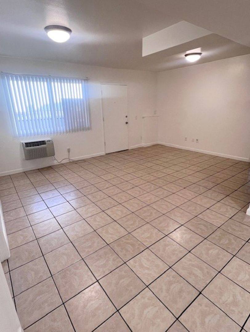 Apartment for rent at 416-418 N Hickory, Escondido, CA 92025