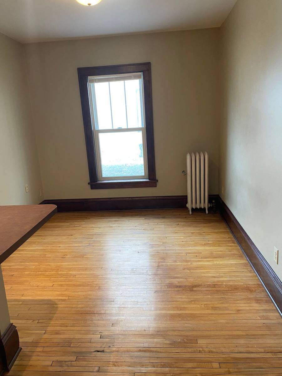 Apartment for rent at 45 Lexington Parkway S, Saint Paul, MN 55105