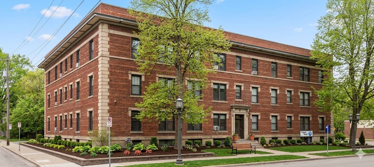 Apartment for rent at 45 Lexington Parkway S, Saint Paul, MN 55105