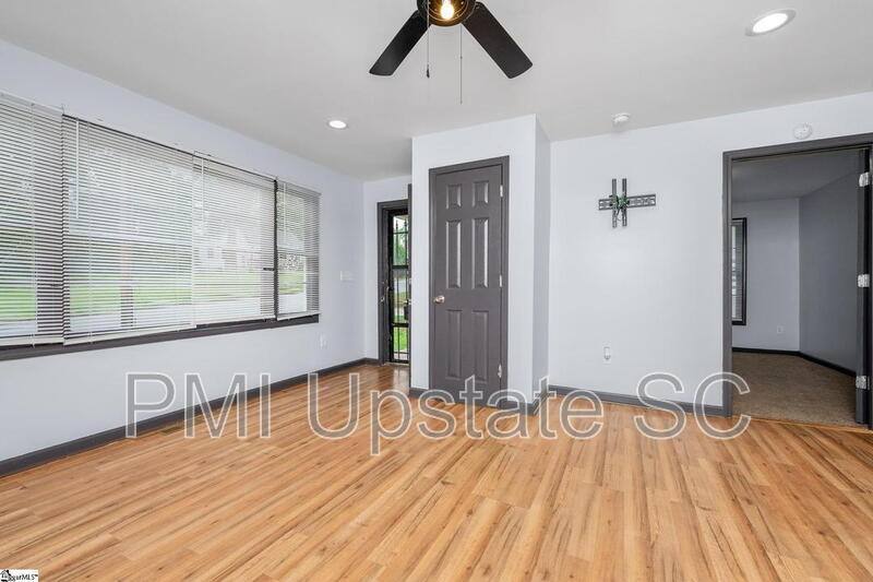 House for rent at 249 E Hampton Ave, Spartanburg, SC 29306
