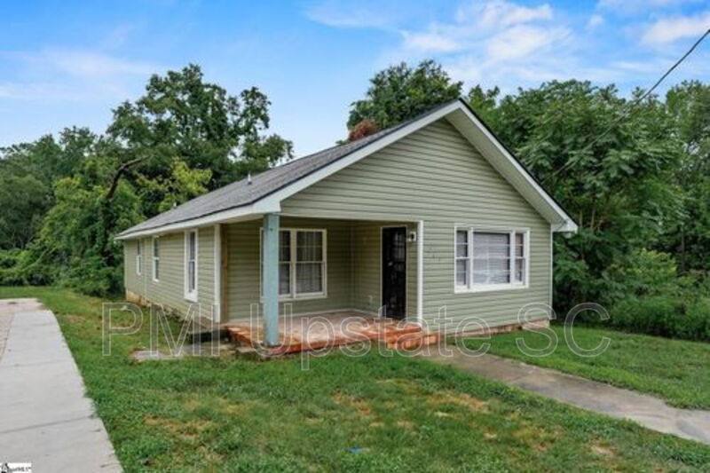 House for rent at 249 E Hampton Ave, Spartanburg, SC 29306