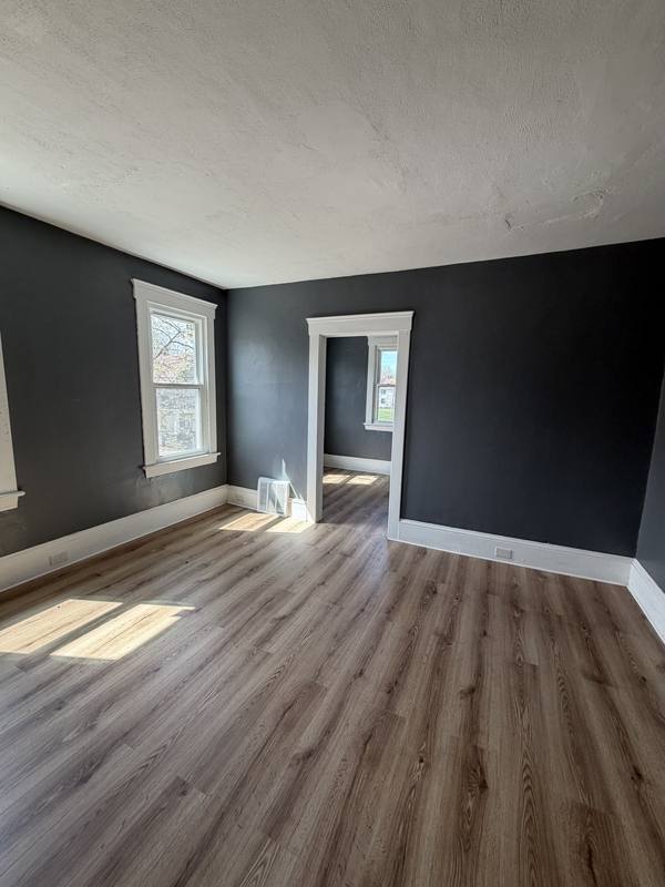 Apartment for rent at 1137 E 66th St #1, Cleveland, OH 44103