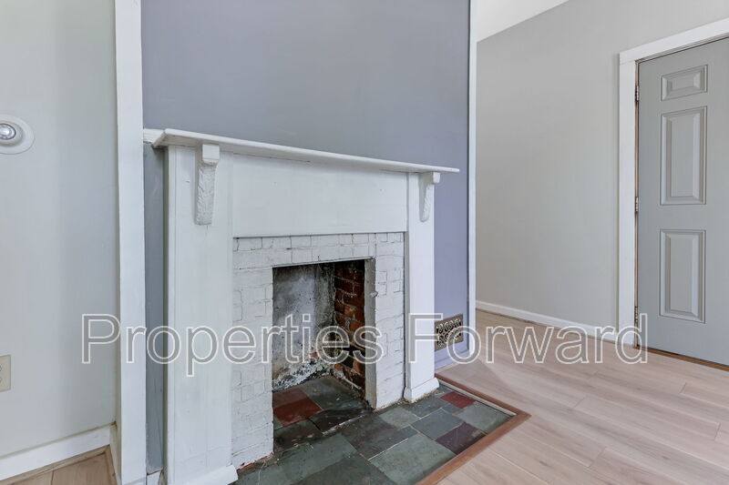 Townhouse for rent at 673 E Sycamore St, Columbus, OH 43206