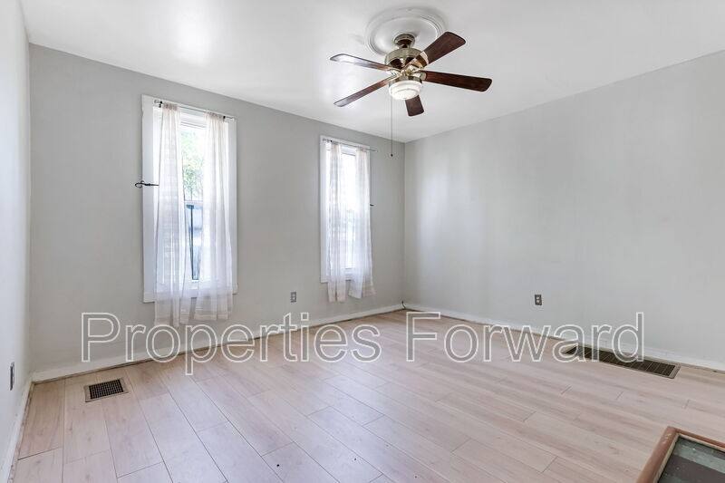 Townhouse for rent at 673 E Sycamore St, Columbus, OH 43206