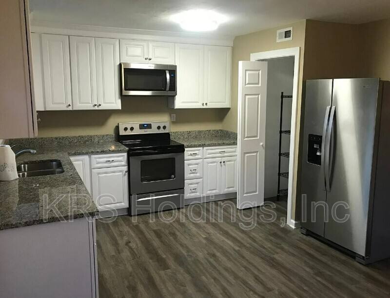 Apartment for rent at 3320 Lyons Ave #B, Norfolk, VA 23509