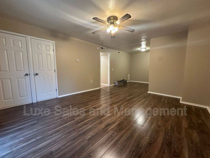 Apartment for rent at 6032 NW Expressway #D, Oklahoma City, OK 73132