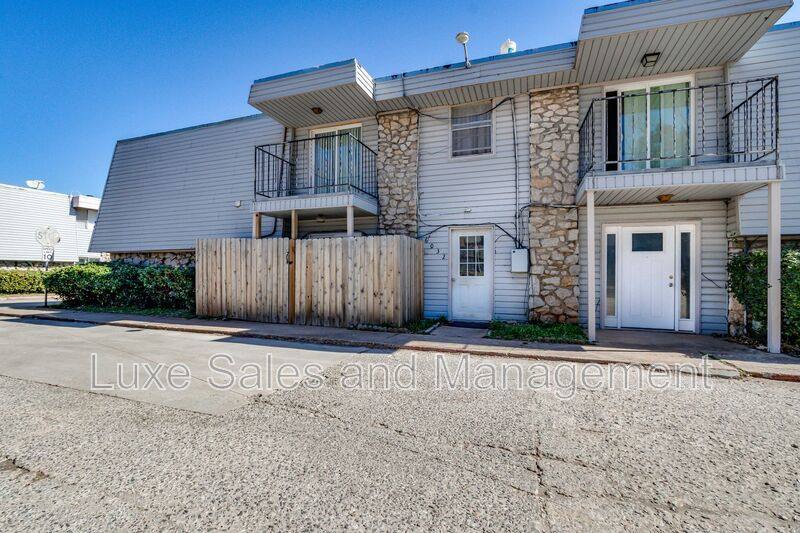 Apartment for rent at 6032 NW Expressway #D, Oklahoma City, OK 73132