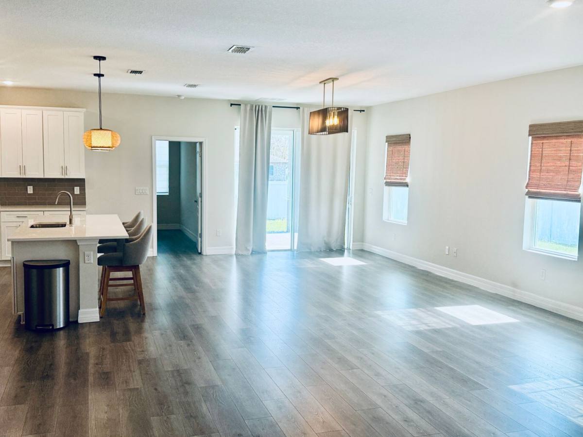 House for rent at 614 Lynbrook St NW, Palm Bay, FL 32907