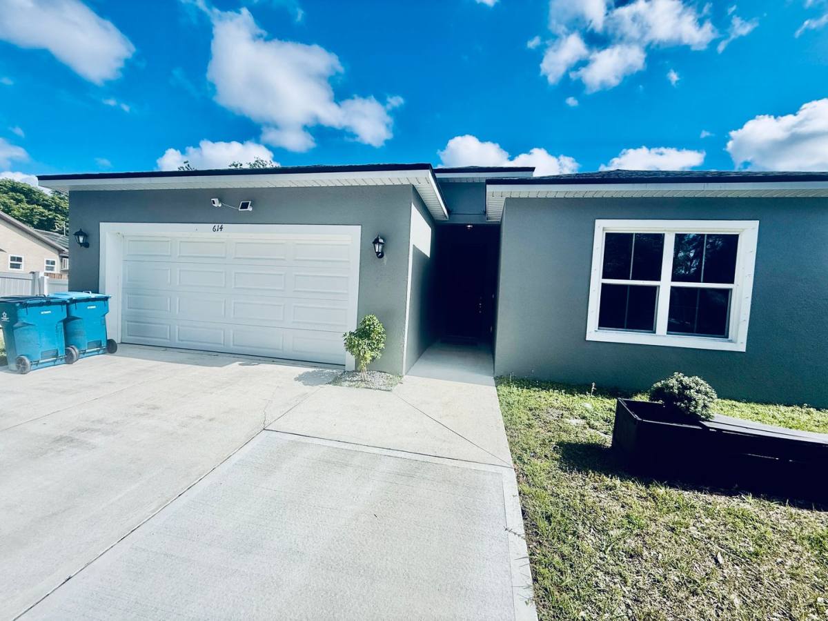 House for rent at 614 Lynbrook St NW, Palm Bay, FL 32907