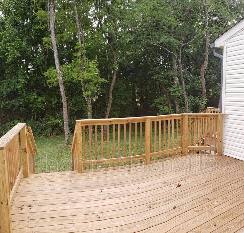 Townhouse for rent at 401 Caldwell Dr #4, Columbia, TN 38401
