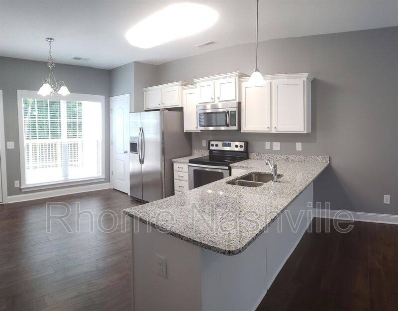Townhouse for rent at 401 Caldwell Dr #4, Columbia, TN 38401