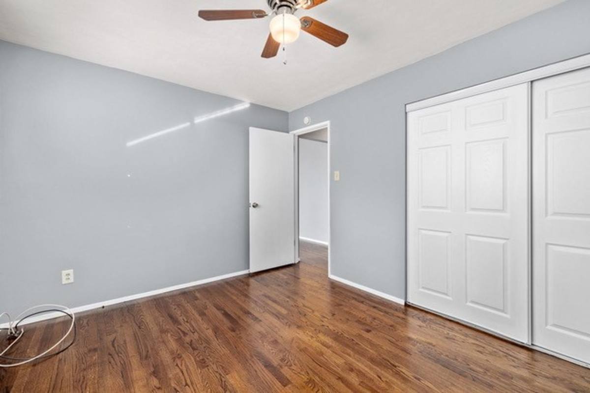 Townhouse for rent at 9310 Shirley Gardens Dr, Saint Louis, MO 63114