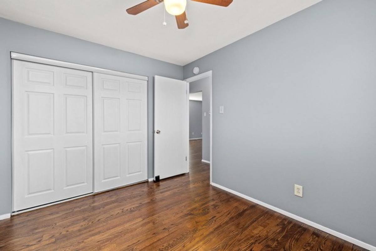 Townhouse for rent at 9310 Shirley Gardens Dr, Saint Louis, MO 63114
