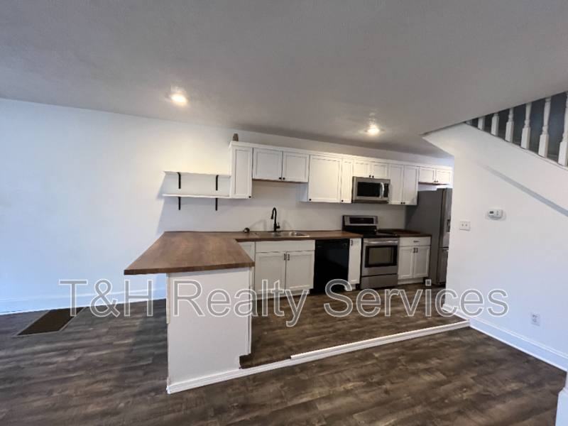 Townhouse for rent at 2923 N Delaware St, Indianapolis, IN 46205