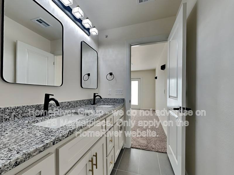 Townhouse for rent at 108 N Atlanta St #C, Owasso, OK 74055