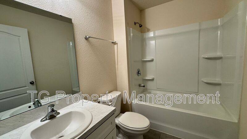 Townhouse for rent at 124 Pasadena Dr, Saint Augustine, FL 32095