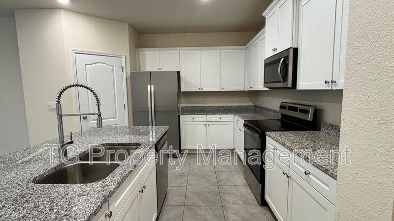 Townhouse for rent at 124 Pasadena Dr, Saint Augustine, FL 32095
