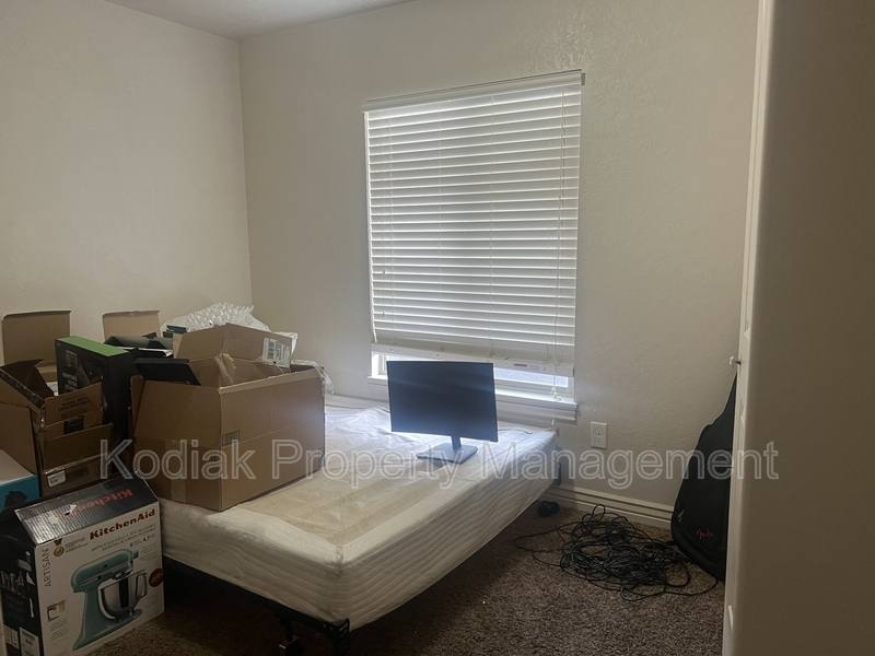 House for rent at 11114 S Aspen Gate Court, South Jordan, UT 84095