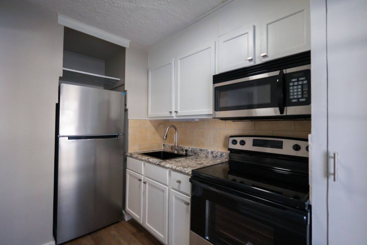 Apartment for rent at 1027 17th St NW, Canton, OH 44703