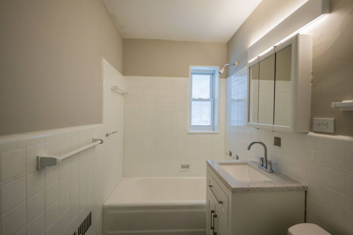 Apartment for rent at 1027 17th St NW, Canton, OH 44703