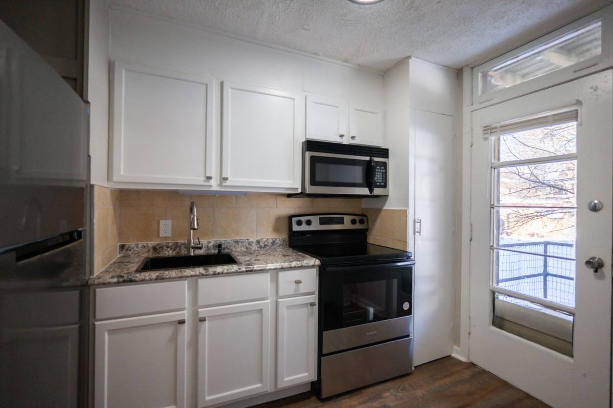 Apartment for rent at 1027 17th St NW, Canton, OH 44703
