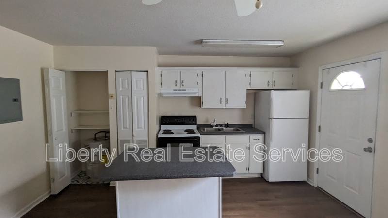 Apartment for rent at 125 Rolland St, Hinesville, GA 31313