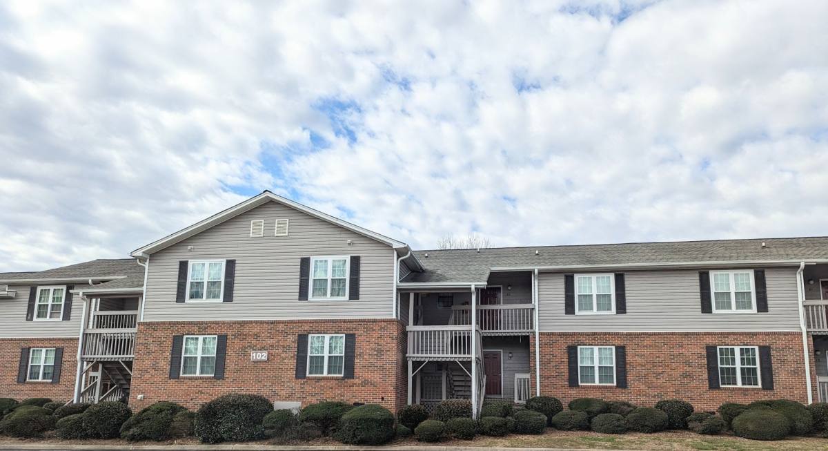 Apartment for rent at 103 Brookfall Dr, Easley, SC 29642