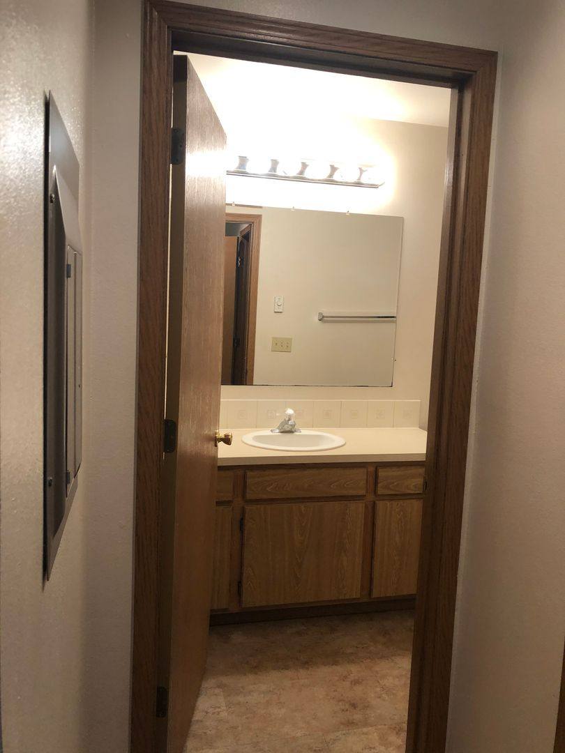 Apartment for rent at 1557 NW Turner Dr, Pullman, WA 99163