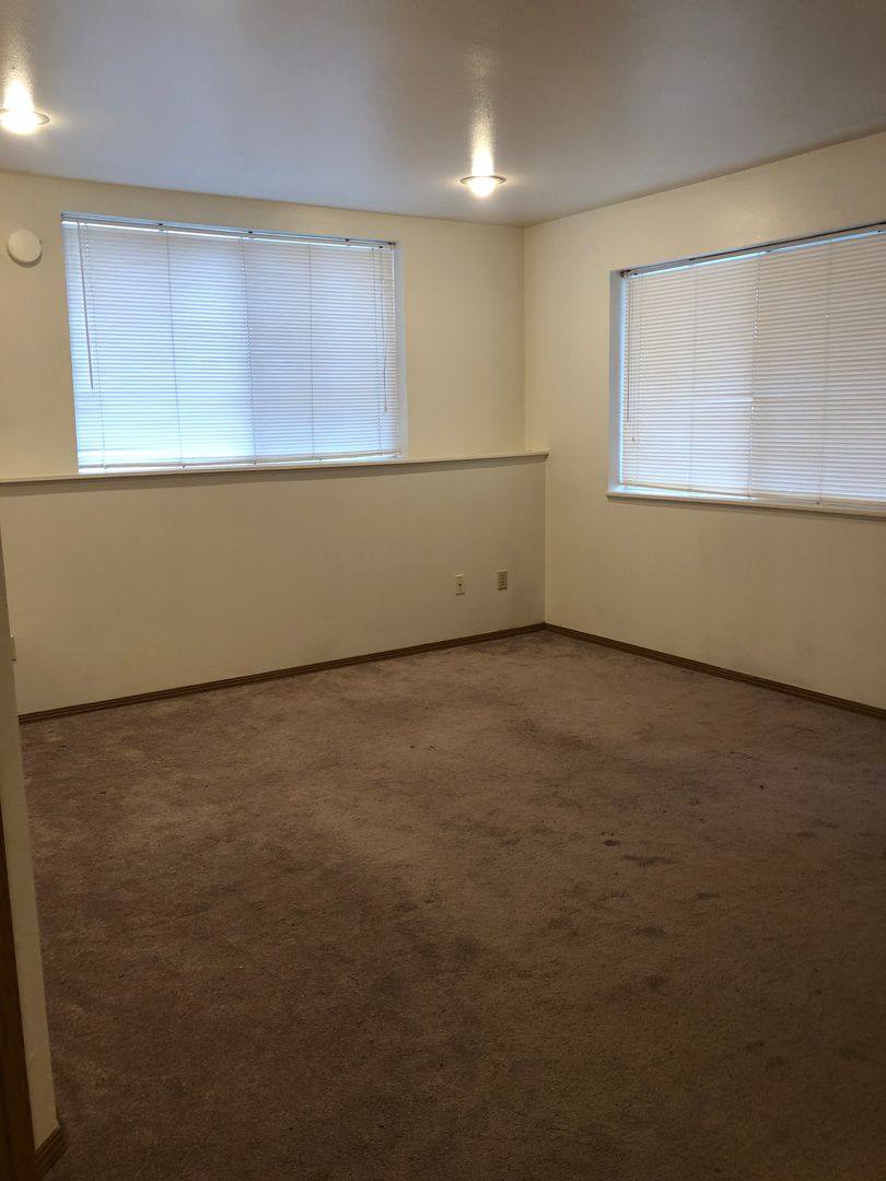 Apartment for rent at 1557 NW Turner Dr, Pullman, WA 99163