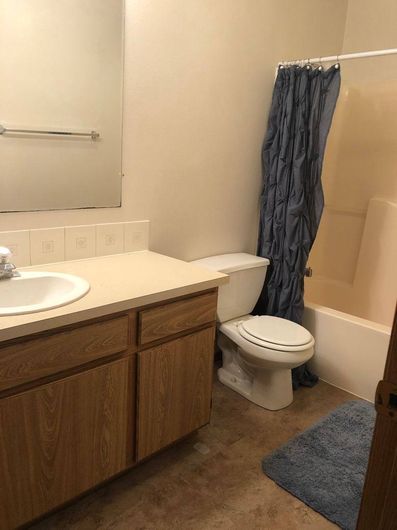 Apartment for rent at 1557 NW Turner Dr, Pullman, WA 99163
