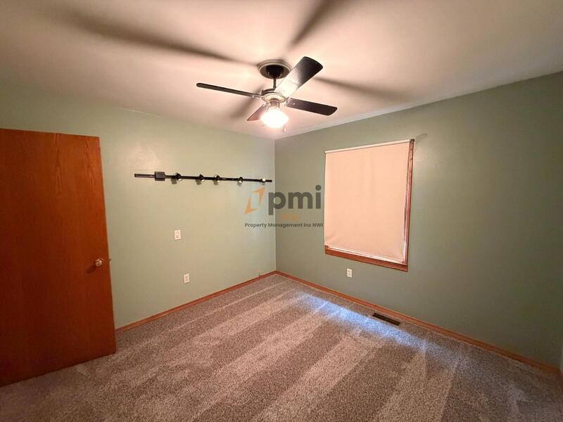 House for rent at 110 W Carrie Ave, Wanatah, IN 46390