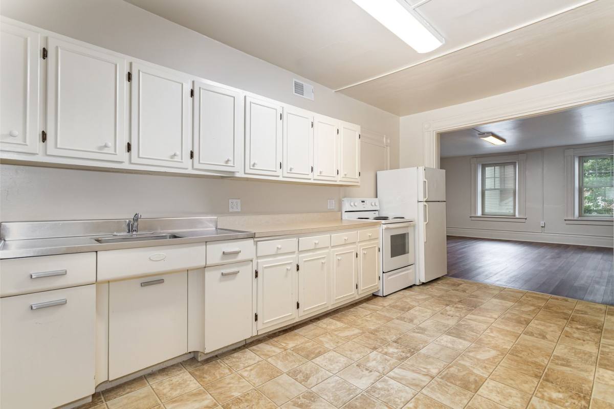 Apartment for rent at 19-23 W High St, Carlisle, PA 17013