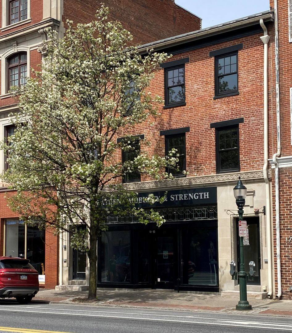 Apartment for rent at 19-23 W High St, Carlisle, PA 17013