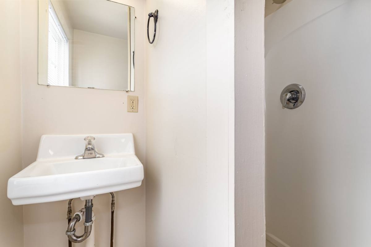 Apartment for rent at 19-23 W High St, Carlisle, PA 17013