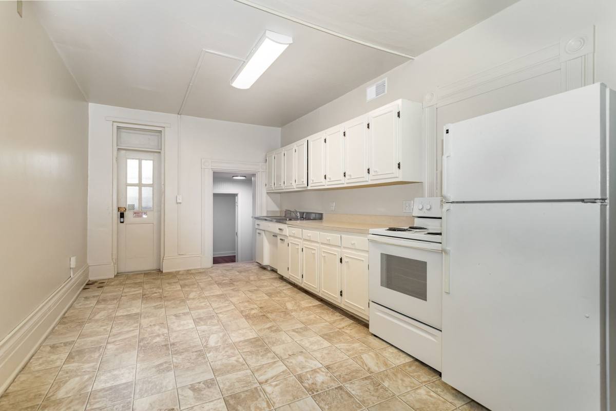 Apartment for rent at 19-23 W High St, Carlisle, PA 17013