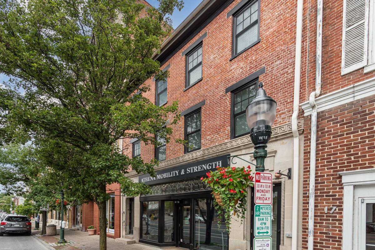 Apartment for rent at 19-23 W High St, Carlisle, PA 17013