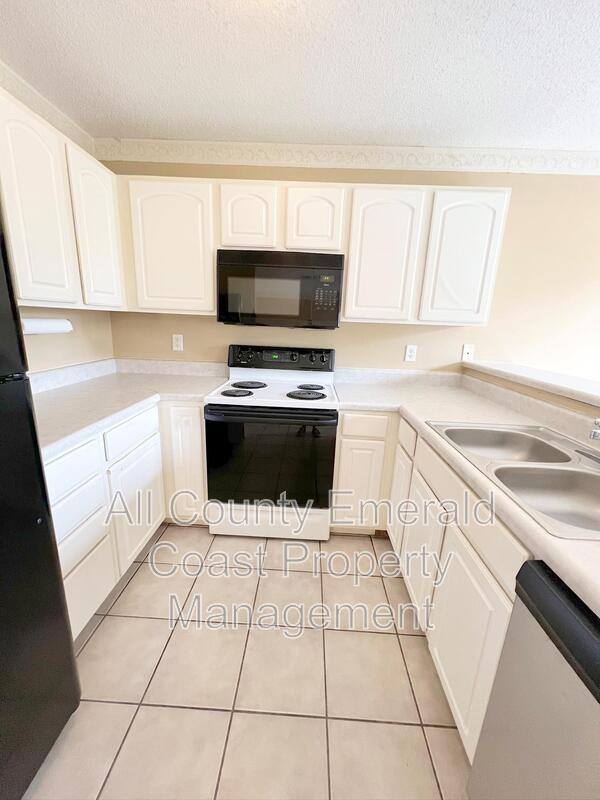 Townhouse for rent at 34 Harbeson Ave NE #A, Fort Walton Beach, FL 32548