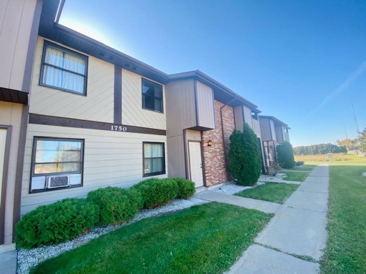 Apartment for rent at 1750 Eldorado Dr #12, Green Bay, WI 54302