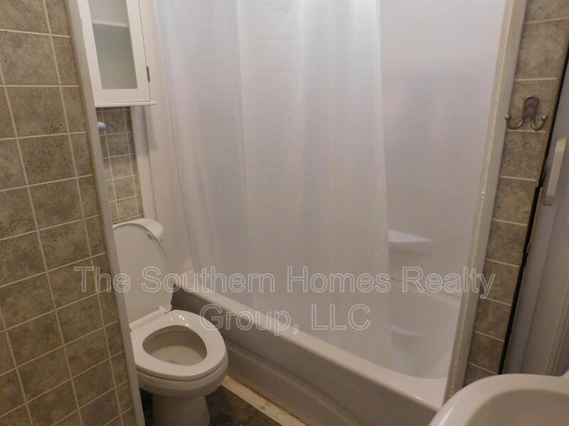 House for rent at 706 N Burns Rd, Niota, TN 37826