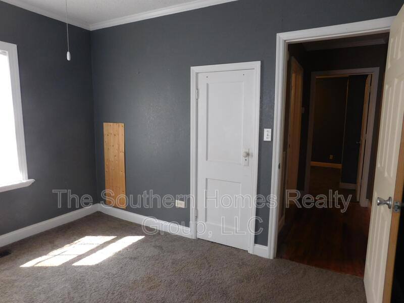 House for rent at 706 N Burns Rd, Niota, TN 37826