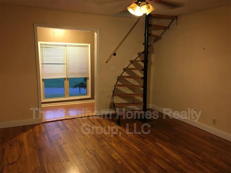 House for rent at 706 N Burns Rd, Niota, TN 37826