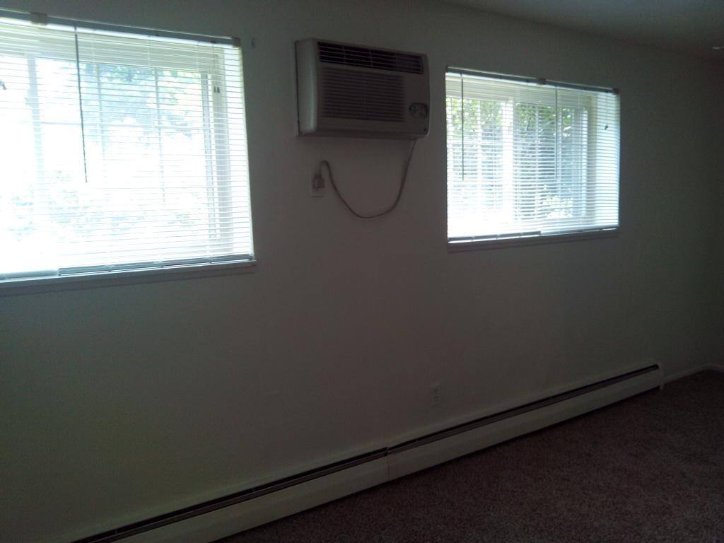 Apartment for rent at 4745, 4747, 4749, 4751 Oberlin Ave, Lorain, OH 44053