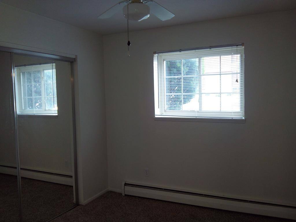 Apartment for rent at 4745, 4747, 4749, 4751 Oberlin Ave, Lorain, OH 44053