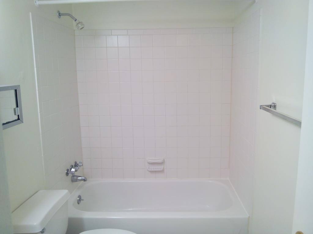 Apartment for rent at 4745, 4747, 4749, 4751 Oberlin Ave, Lorain, OH 44053