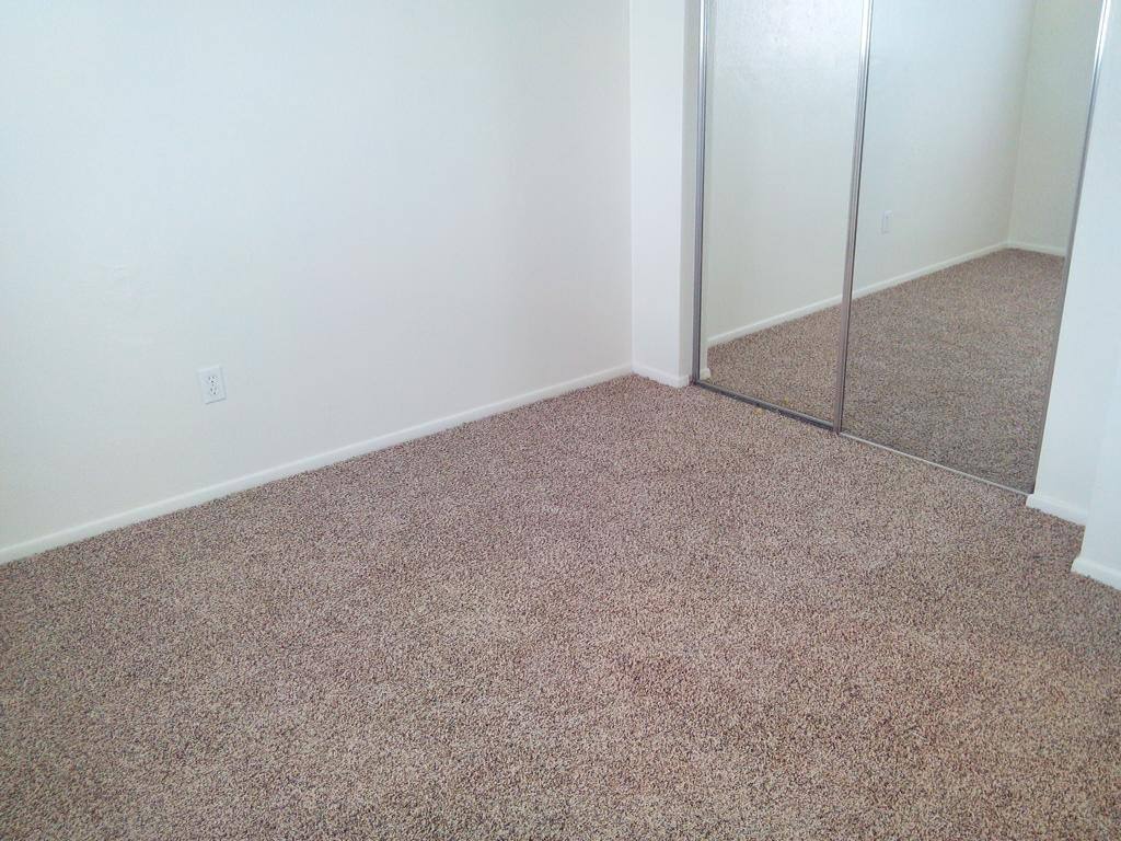 Apartment for rent at 4745, 4747, 4749, 4751 Oberlin Ave, Lorain, OH 44053