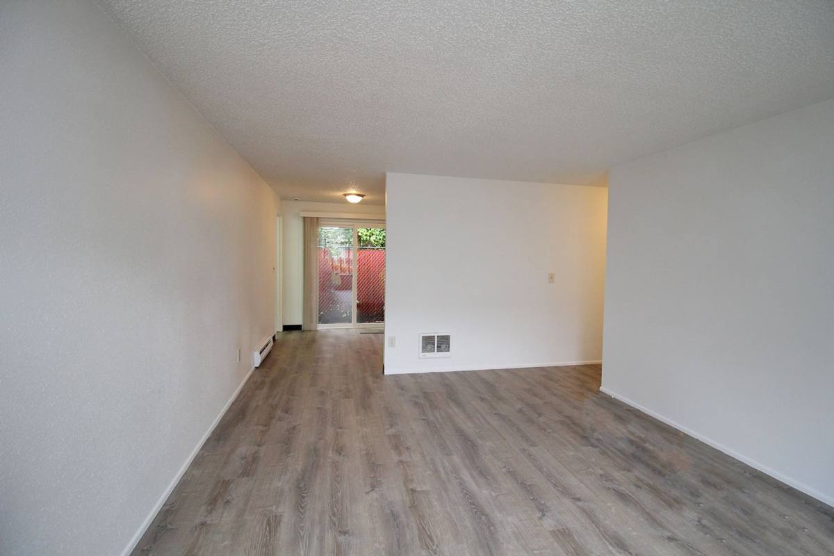 Apartment for rent at 2631 - 2639 SE, Portland, OR 97266