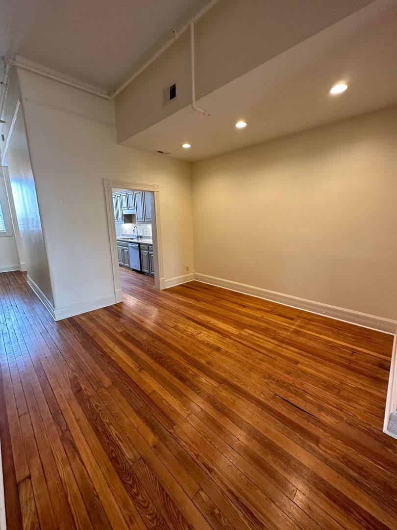 Townhouse for rent at 160A E Main St, Spartanburg, SC 29306