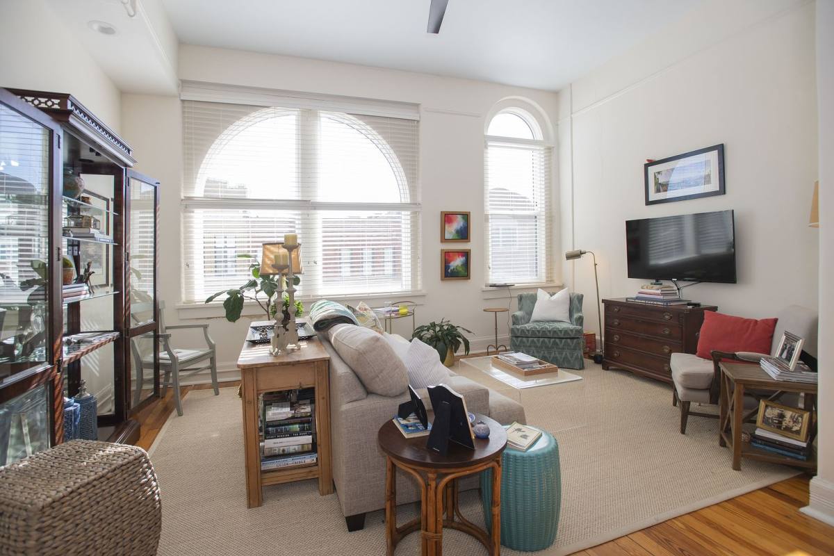 Townhouse for rent at 160A E Main St, Spartanburg, SC 29306