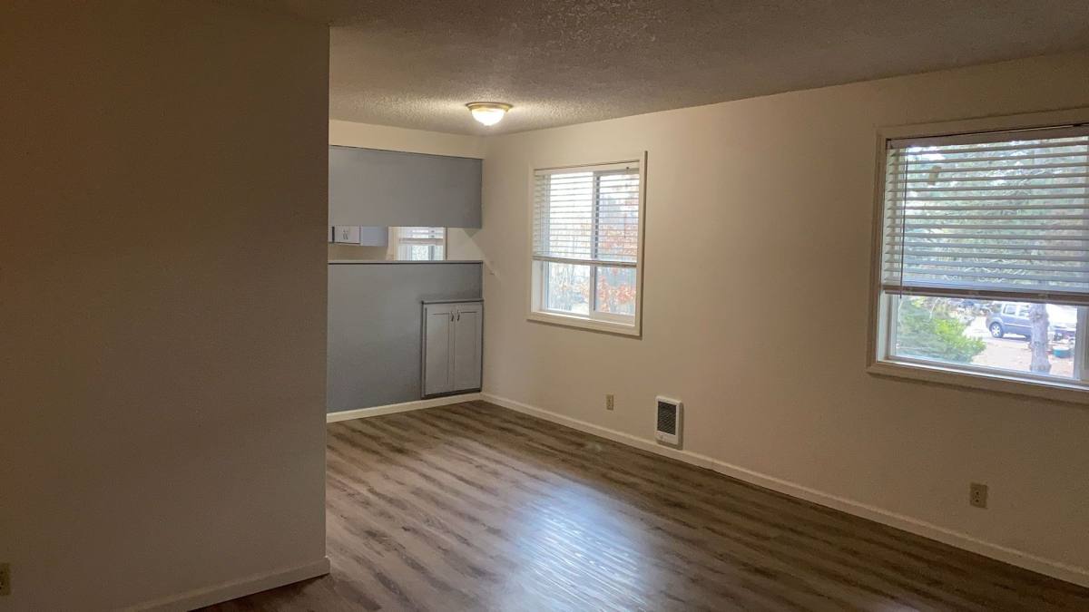 Apartment for rent at 742 32nd Ave SE, Albany, OR 97322